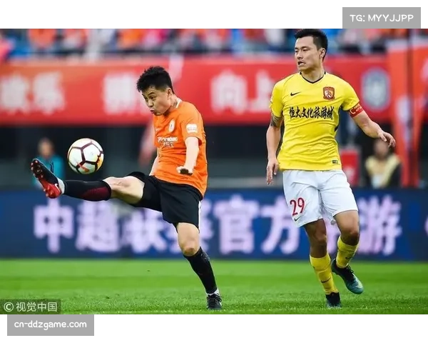 从社区足球到全球帝国：英超30年如何重构现代职业足球商业模式